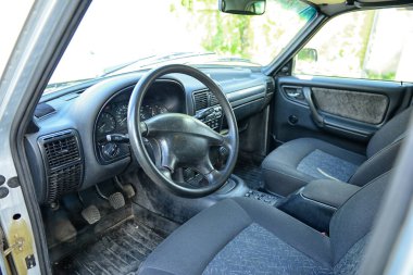 araba iç sürücü yan görünüm. modern otomobil iç tasarım.