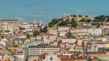 Lizbon, Portekiz Sao Jorge Kalesi 'ne doğru ufuk çizgisi.