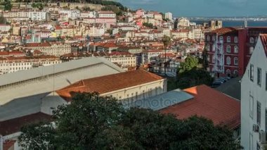 Lizbon, Portekiz Sao Jorge Kalesi 'ne doğru ufuk çizgisi.