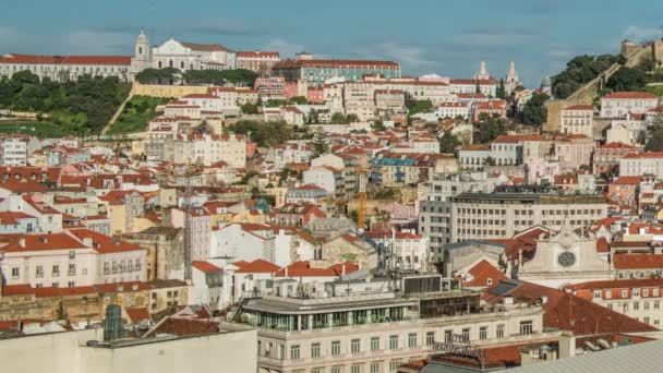 Lisabon Panorama. Lisabon je hlavním městem Portugalska. Je to nejzápadnější kontinentální hlavní město Evropy. Lisabon leží na západním Pyrenejském poloostrově na Atlantském oceánu a řece Tagus.
