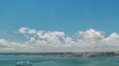 Panoramik Lizbon şehir ve Tagus Nehri