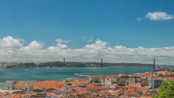 Vista panoramica sulla città di Lisbona e sul fiume Tago — Video Stock