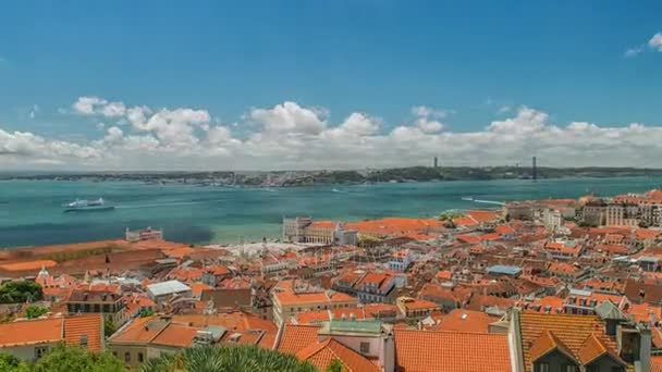 Vista panoramica sulla città di Lisbona e sul fiume Tago — Video Stock