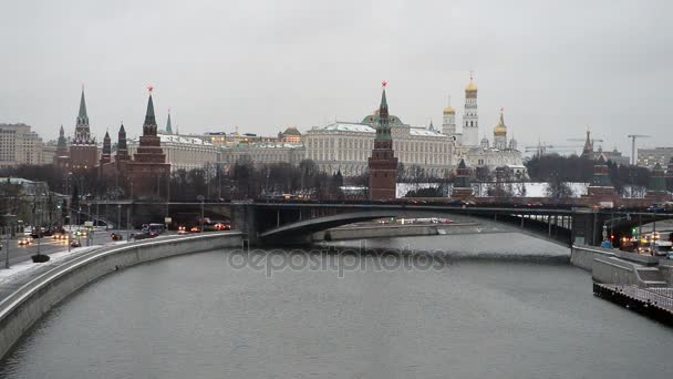 Uitzicht op het Kremlin van Moskou in de winter. Rusland — Stockvideo