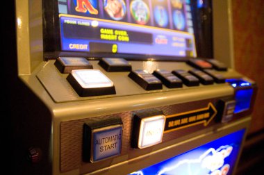 bir casino slot makinesi