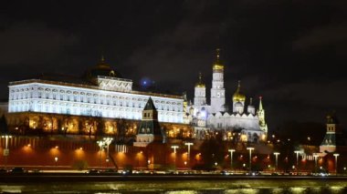 Kremlin çarpıcı gece görünümü kışın, Moskova, Rusya Federasyonu