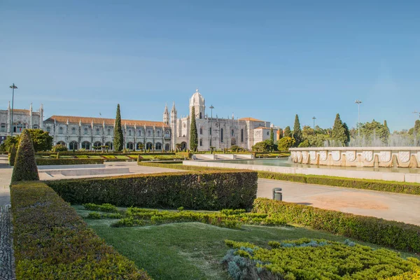 Mosteiro dos Jerónimos, localizado no bairro de Belém, em Lisboa, Portugal . — Fotografia de Stock