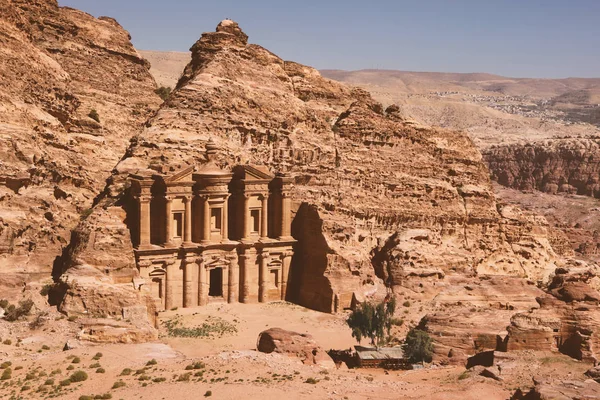 Petra - cidade antiga . Fotos De Bancos De Imagens Sem Royalties