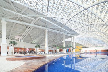 Sochi, Rusya - 1 Ekim 2014 Modern Kapalı Su Parkı.