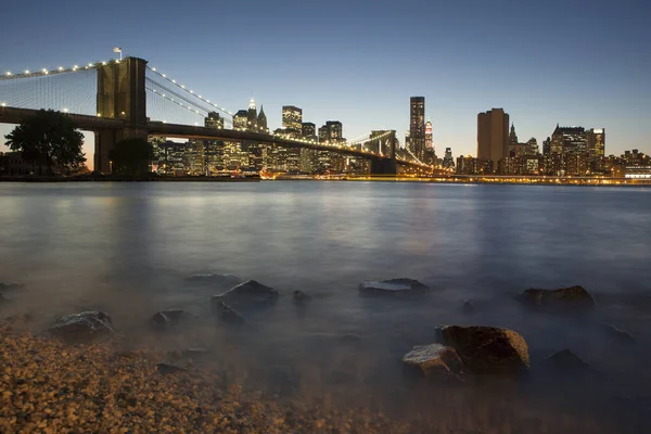 Night View Van Brooklyn Bridge Manhattan New York City Rechtenvrije Stockafbeeldingen