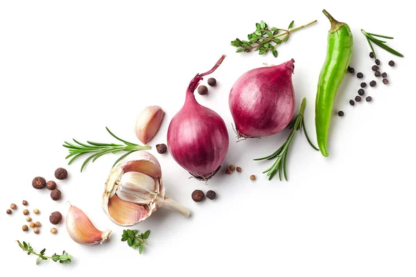 Red onions and spices on white background — Stock Photo, Image