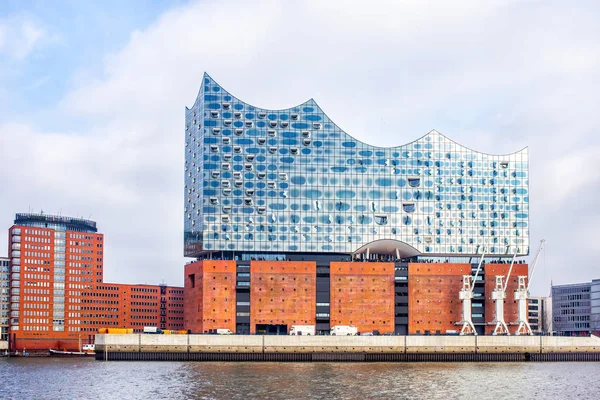 Elbphilharmonie; концертний зал у поруч із гамбурзькою кварталі Hamb — стокове фото