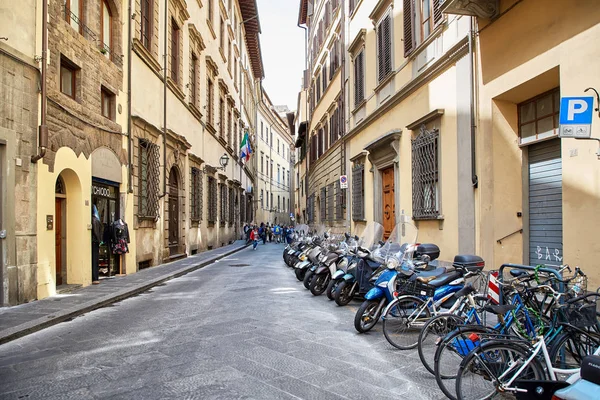 Вид на улицу Флоренции — стоковое фото