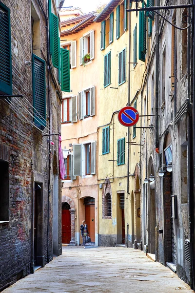 Ulice pohled, Siena, Itálie — Stock fotografie