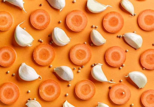 Muster aus Karotten und Knoblauch — Stockfoto
