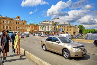 Belinskogo Köprüsü, Saint Petersburg görünümünü