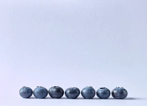 Семь свежих черники — стоковое фото