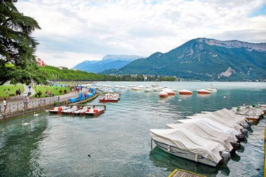 Lake Annecy Fransa panoramik manzaralı