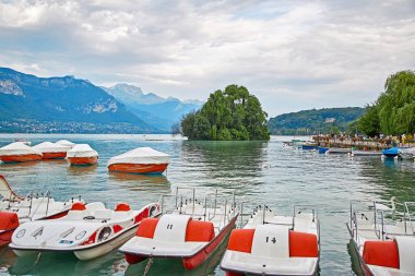 Lake Annecy Fransa panoramik manzaralı