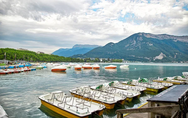 Lake Annecy Fransa panoramik manzaralı