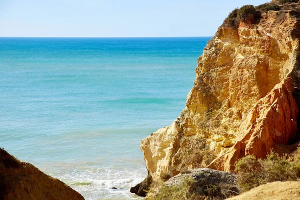 Felsige Küste des Atlantiks, Portugal — Stockfoto