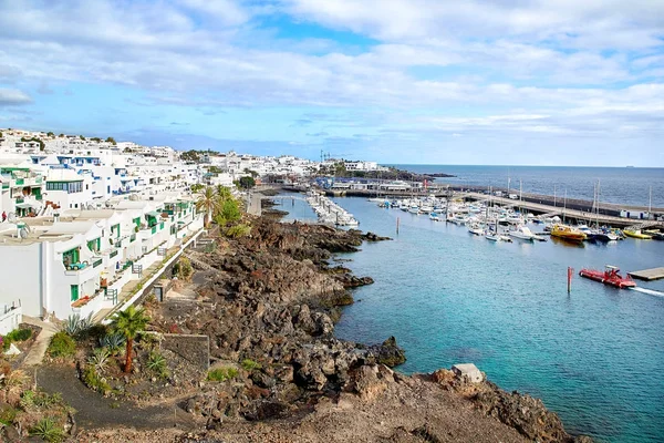 Gyönyörű kilátás nyílik Puerto del Carmen, Lanzarote, Spanyolország — Stock Fotó