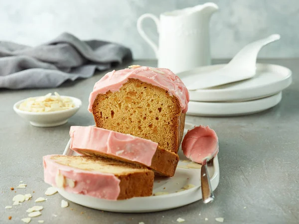Sweet bread decorated with raspberry white chocolate — Stock Photo, Image