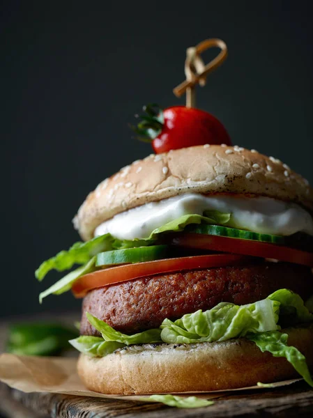 Hambúrguer vegan saboroso fresco — Fotografia de Stock