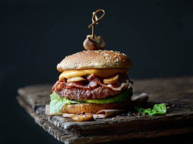 Taze lezzetli hamburger.