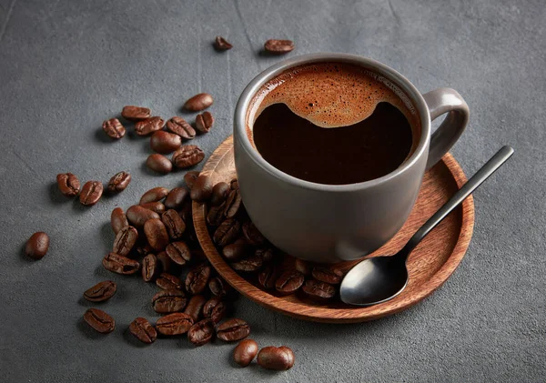 Černou Kávu Šedém Pozadí — Stock fotografie