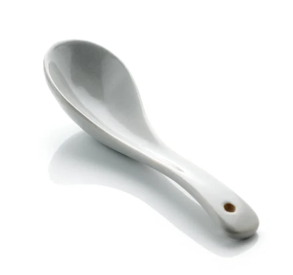 白色背景上孤立的灰色空亚洲勺子 — 图库照片
