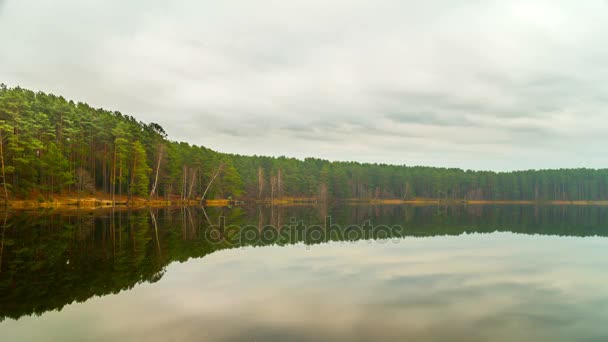 Tó, 4k panorámás time-lapse — Stock videók