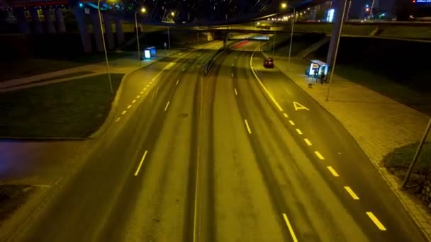 Strada di notte 4K inclinazione time-lapse — Video Stock