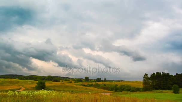景观与雨云，4 k，延时 — 图库视频影像