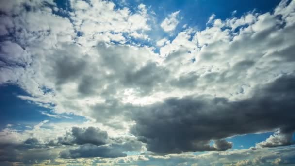 Wolken in de lucht, de 4k time-lapse — Stockvideo