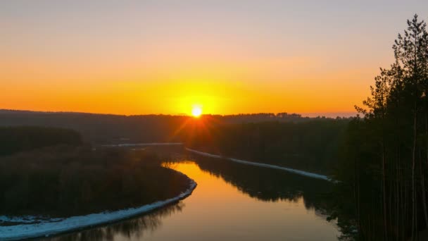Puesta Sol Invierno Sobre Río Lapso Tiempo — Vídeo de stock