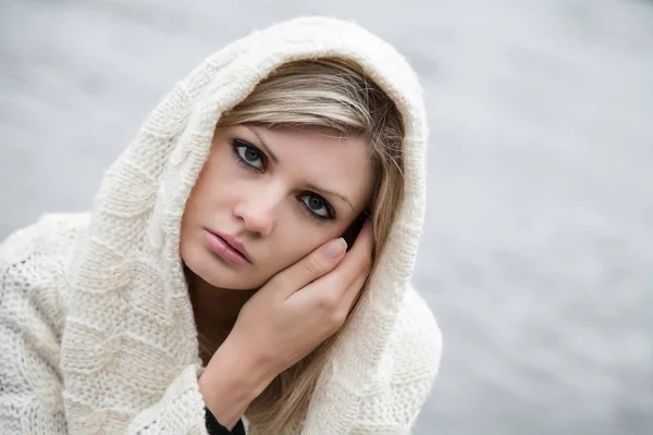 Girl in white dress on background of river — Stock Photo, Image