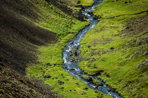 Icelandic cascading stream — Stock Photo, Image