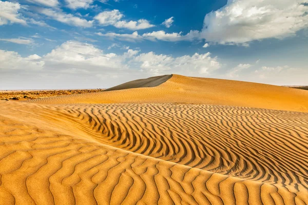 Zandduinen in de woestijn — Stockfoto