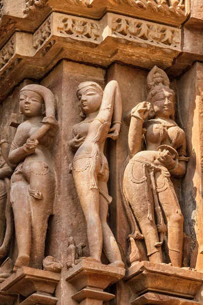 印度Khajuraho庙宇的著名雕塑 — 图库照片