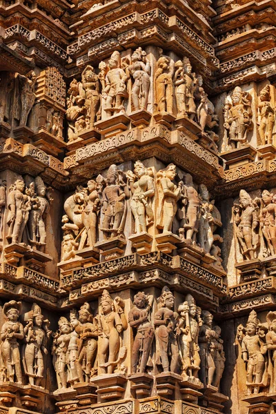 Hindistan, Khajuraho tapınaklarının ünlü heykelleri. — Stok fotoğraf