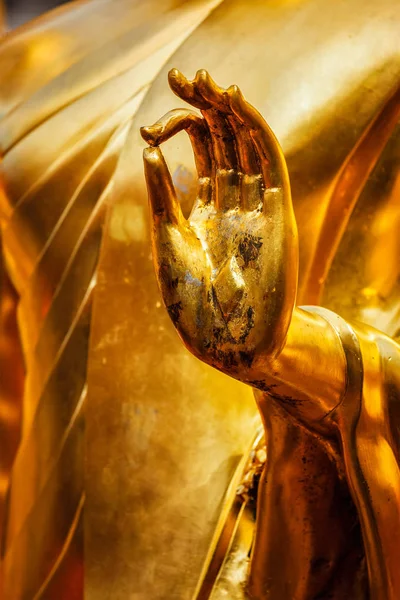 Buddha statue hand, Chiang Mai, Thailand — Stock Photo, Image