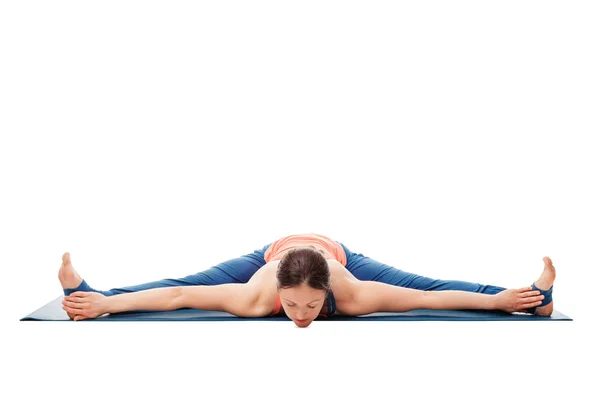 Mujer haciendo Ashtanga Vinyasa yoga asana Upavistha konasana —  Fotos de Stock