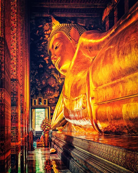 Buddha sdraiato, Thailandia — Foto Stock