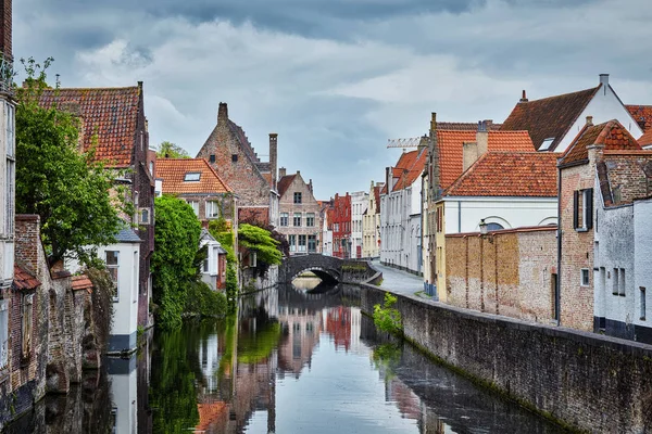 Bruges, Belçika evlerde — Stok fotoğraf
