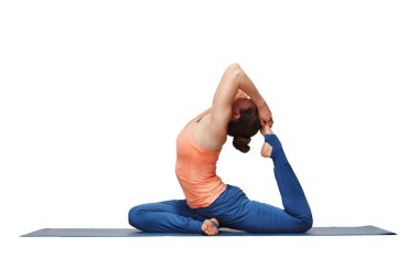 Hatha yoga yapan kadın Eka pada rajakapotasana