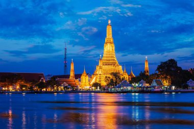WAT Arun tapınakta gece Bangkok, Tayland
