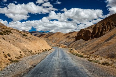 Trans-Himalaya Manali-Leh Otoban yol. Ladakh, Jammu ve Kashm