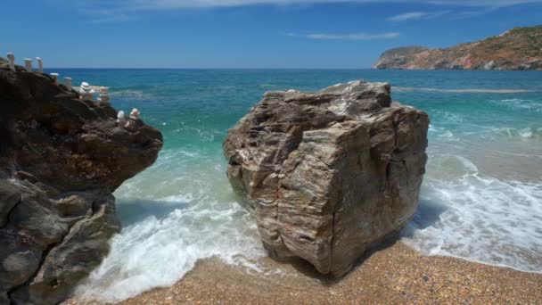 Playa Paleochori, Isla de Milos, Cícladas, Grecia — Vídeo de stock