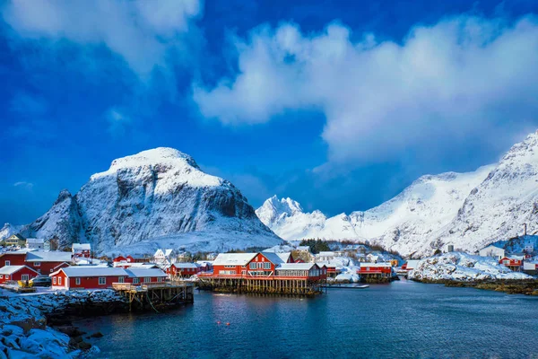 "Vesnice na Lofotenských ostrovech, Norsko — Stock fotografie